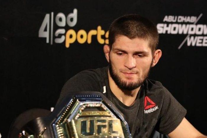 Khabib Nurmagomedov Pensiun UFC Pingin Banting Stir Jadi Pesepak Bola