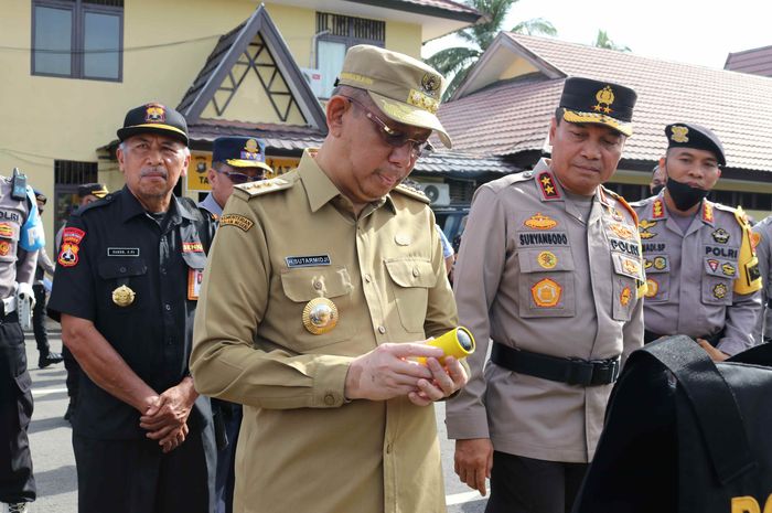 Nataru Gubernur Sutarmidji Pastikan Stok Sembako Aman Polda