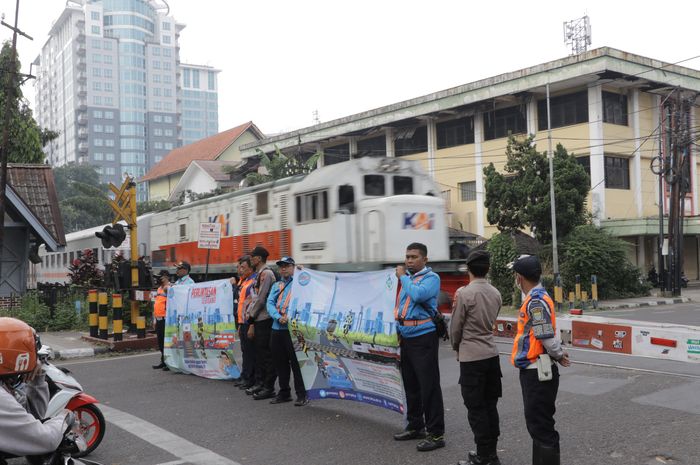 Daop Kembali Sosialisasikan Keamanan Dan Keselamatan Perlintasan