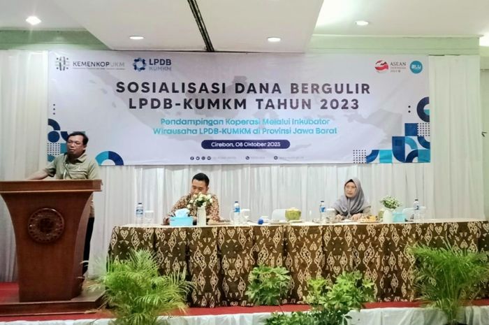 Herman Khaeron Dan Lpdb Kumkm Sosialisasikan Dana Bergulir Ke Milenial