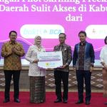PLN Salurkan Alat Deteksi Dini Risiko Kehamilan untuk Layanan Masyarakat di Garut Demi Dukung Penurunan Angka Kematian Ibu