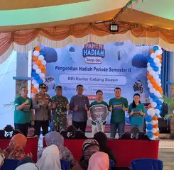 BRI Cabang Soa Sio Bagikan Mobil dan Puluhan Hadiah ke Nasabah