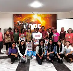BRI Group Peduli Serahkan Bantuan CSR ke GMAHK Tuna Manado