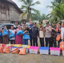 Wakil Bupati Muba Tinjau Lokasi Longsor dan Salurkan Bantuan untuk Warga Ngulak