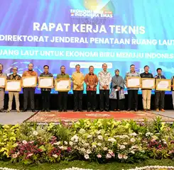 Penghargaan Tata Ruang Laut Jadi Bukti Komitmen Sulsel Bangun Ekonomi Maritim