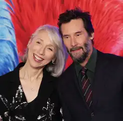 Profil Alexandra Grant, Seniman yang Menikah dengan Keanu Reeves