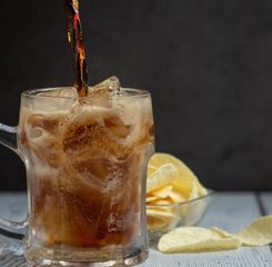 5 Faktor Gangguan Sistem Pencernaan, Dokter: Sering Minum Soda