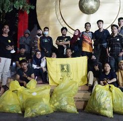 Rayakan Satu Dekade, Komunitas JJS Makassar Bersihkan Kota dari Sampah
