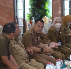Pasca Pencabutan PPKM, Wali Kota Surabaya: Satgas Covid-19 Tetap Ada