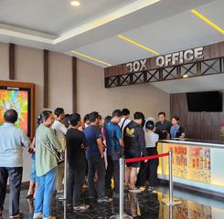 Dukung Kemajuan UMKM dan Ekonomi Kreatif, PLN Listriki Bioskop Modern Perdana di Belitung