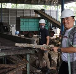 Pj Walikota Pangkalpinang Kunjungi Perusahaan Pengolahan Sampah Menjadi Sumber Energi Baru