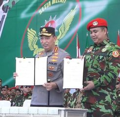 Kapolri Pimpin Apel Akbar Kokam Pemuda Muhammadiyah 2025 di Yogyakarta, Tegaskan Sinergi Ketahanan Pangan