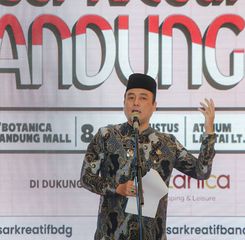 Ratusan UMKM Meriahkan Pasar Kreatif Bandung 2025