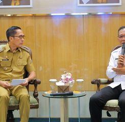 Ratu Dewa Sambut Baik Inisiasi Kepala Lapas Kelas I Palembang  Pembagian Bibit Kelapa Serentak dan Peresmian Balai Kerja Ketahanan Pangan