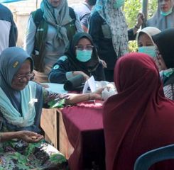 Pemkab Bangka Tengah Hadirkan Skrining Kesehatan Bagi Masyarakat Desa Kemingking 