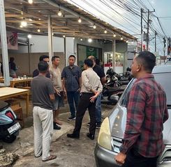 Juru Parkir Ilegal Diduga Pungli Rp20 Ribu per Hari dari Pedagang UMKM di Taman Sari   