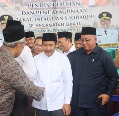 Pemkab Muba dan BAZNAS Salurkan Bantuan ZIS 2025 untuk Warga Sekayu Wabup Abdur Rohman Apresiasi Komitmen BAZNAS dalam Pengentasan Kemiskinan