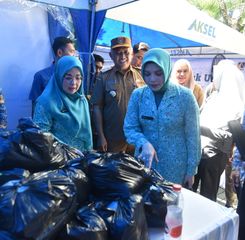 Tekan Inflasi Jelang Akhir Tahun, Pemprov Kalsel Siapkan 2.000 Paket Sembako dalam  Pasar Rakyat UMKM di Banjarmasin