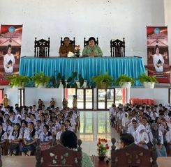 Reses Vonny J. Paat di SMK Negeri 1 Tondano Serap Aspirasi Renovasi Sekolah dan Beasiswa Siswa