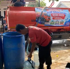 BPBD Pangkalpinang Pusing, Satu Mobil Tangki Salurkan Air Bersih dan Bantu Atasi Karhutla  