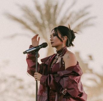 Niki Zefanya Cetak Sejarah Sebagai Wanita Pertama yang Tampil di Festival Coachella!