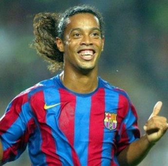 Tak Hanya Bermain Bola, ini Agenda Lain Ronaldinho Kunjungi Indonesia