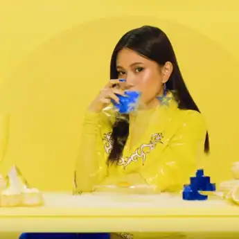 Lirik Lagu ‘Lowkey’ Milik Niki Zefanya, 'As Long As We Keep This Low-key'
