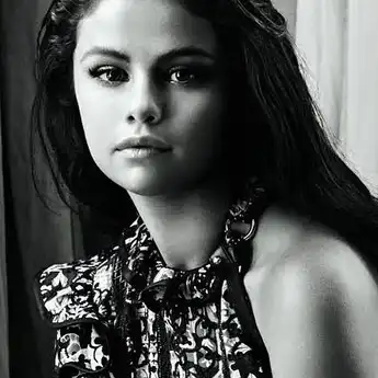 Selena Gomez Curhat Mengenai Kondisi Gangguan Mental yang Ia Alami