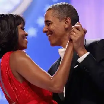 Anniversary, Barack Obama Tulis Caption Romantis di Foto Instagramnya