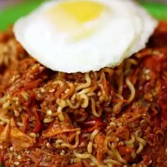 Sebabkan Diare Bahkan Insomnia, Ini Bahaya Konsumsi Makanan Pedas