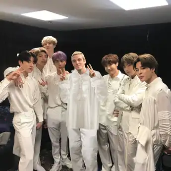 BTS Rilis Versi Remix dari 'Make It Right', Kolaborasi dengan Lauv