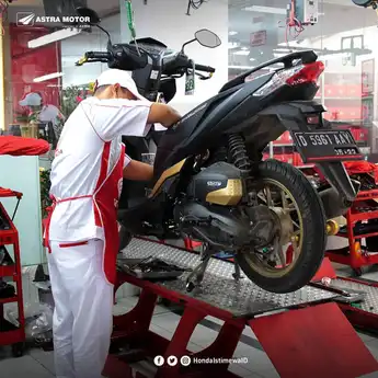 Cegah Kerusakan, Ini Waktu Yang Tepat Ganti Oli Gardan di Motor Matic