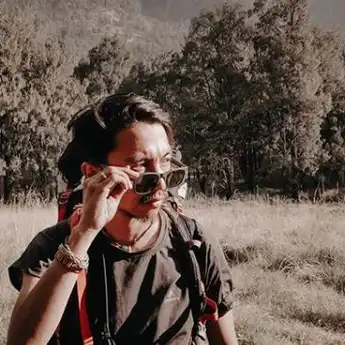 Salahi Aturan, Fiersa Besari di-Blacklist TN Gunung Rinjani Selama 2 Tahun