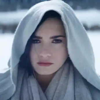 Lirik Lagu 'Stone Cold' Milik Demi Lovato, 'Stone Cold Baby, God Knows I Tried to Feel Happy for You'