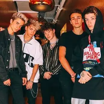 Konser Kemarin Malam, Ini Chord dan Lirik Lagu '8 Letters' Milik Why Don't We