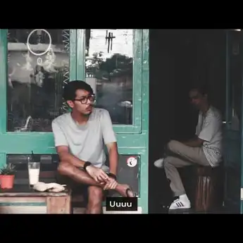 Lirik/Chord 'Negara Lucu' - Eńau, Takkan Tampak Jika Tidak Bergerak