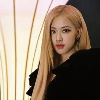 Chord dan Lirik Lagu ‘The Christmas Song’ yang Dinyanyikan Ulang oleh Rose BlackPink
