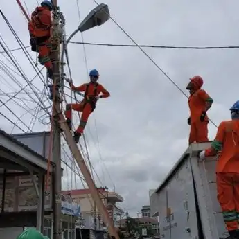 Untuk Meminimalisir Tersengat Arus Listrik, PLN Padamkan Listrik di 724 Lokasi Terdampak Banjir