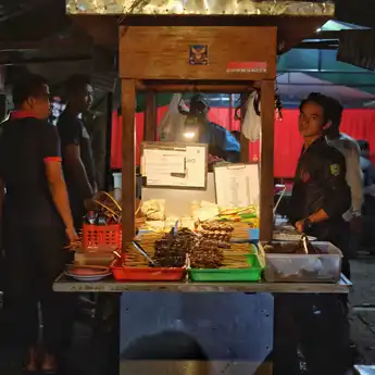 Raja Keraton Agung Sejagat Ternyata Buka Usaha Angkringan di Rumah Kontrakannya