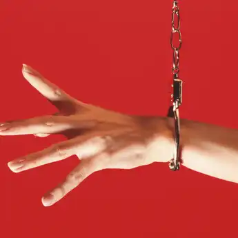BDSM Itu Berbeda Dengan Tindak Kekerasan Seksual, Simak Perbedaannya!