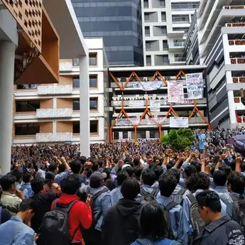 Sistem Pembayaran Tak Jelas, Ribuan Mahasiswa Universitas Gunadarma Terancam Putus Kuliah