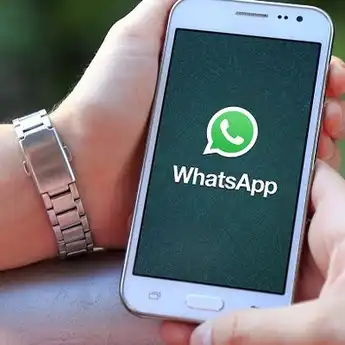 Aplikasi Zoom Dinilai Tidak Aman, WhatsApp Tawarkan Alternatif Baru untuk 50 Peserta