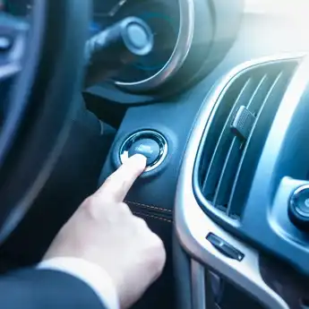 Jarang Pakai Mobil Karena Masa Karantina? Jangan Lupa Tetap Dipanaskan