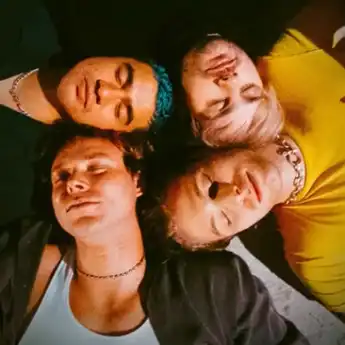 Chord dan Lirik Lagu ‘Thin White Lies’ milik 5 Seconds of Summer