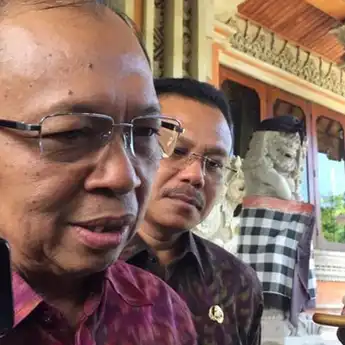 Berkaca dari DKI Jakarta. Gubernur Wayan Coster: Bali Belum Perlu Terapkan PSBB