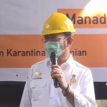 Menteri Pertanian Melepas Ekspor Komoditi Pala dan Cengkih di Manado