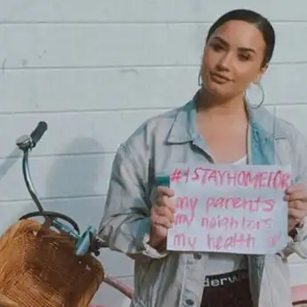 Sadar Corona Memicu Gangguan Mental, Demi Lovato Gelar Penggalangan Dana