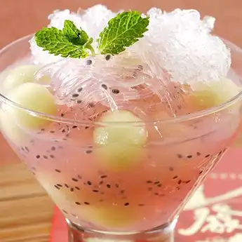 Sudah Siapkan Menu Minuman Buka Puasa? Ini Resep 'Es Sarang Burung' Segar!