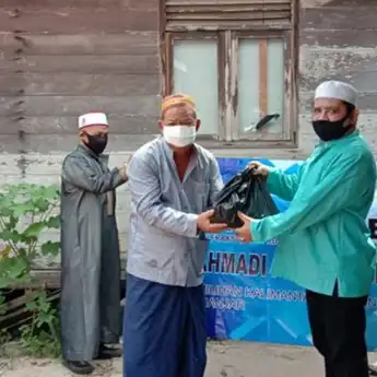 Bagikan Bantuan Door to Door, Masyarakat Gambut Diminta Jangan Panik