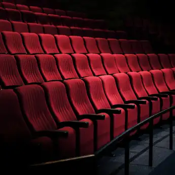 Gugus Tugas Sebut Buka Bioskop Bisa Tingkatkan Imun, Ahli: Belum Ada Studinya!